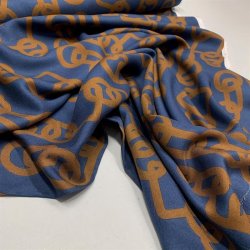 Bld viskose i bl med mnster i brun sukker - pr. 0,25 meter